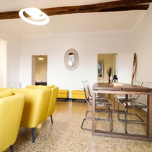 https://casaviva-elegante-casa-con-dehors-a-camogli.hotelitalianriviera.com