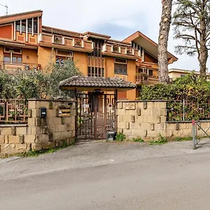 https://villa-paola.it-romehotels.com